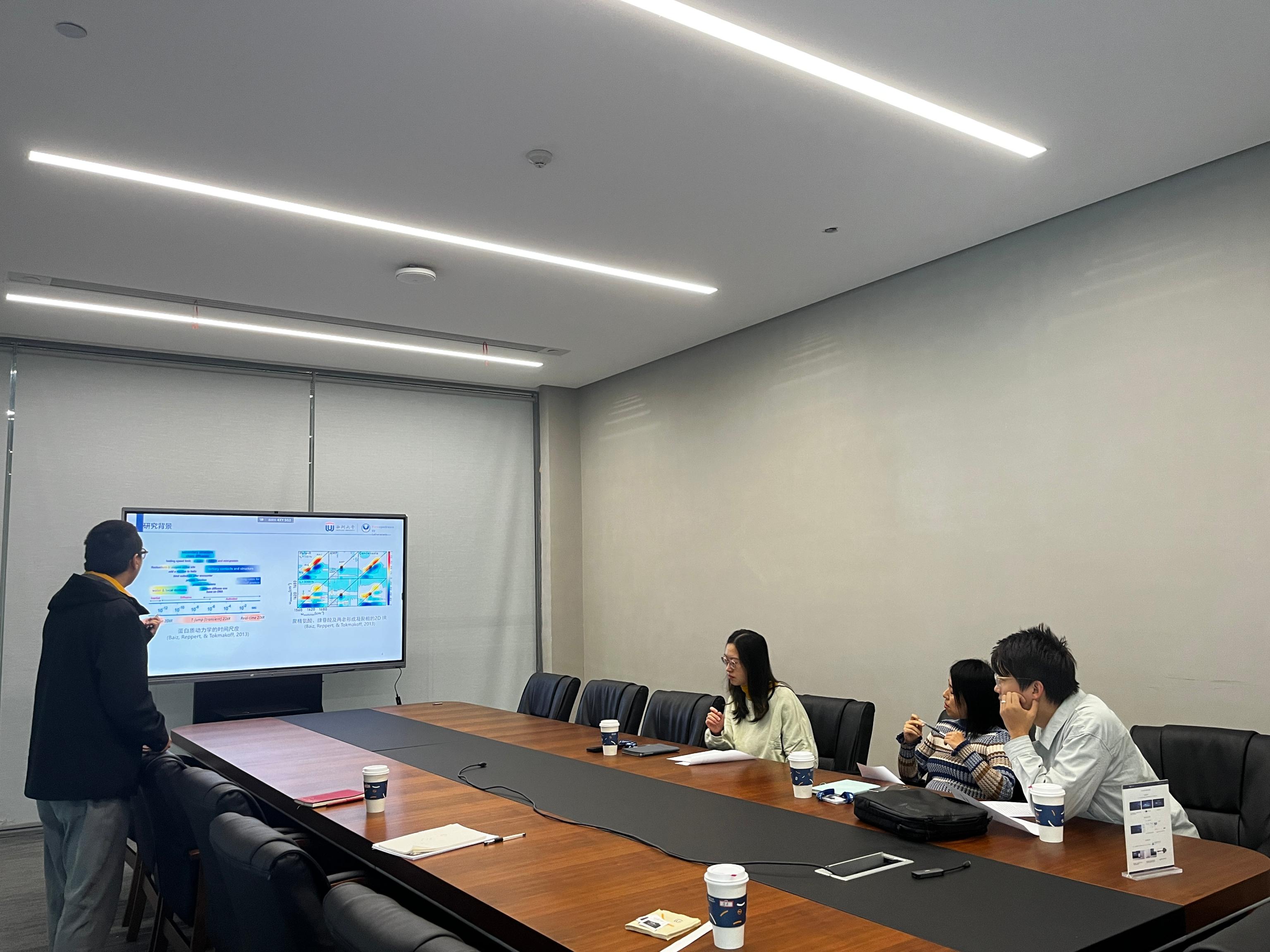Congratulations！Yuqing passed the postdoctoral proposal report！